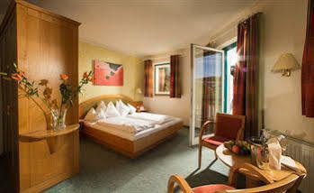 Albizia 4*
